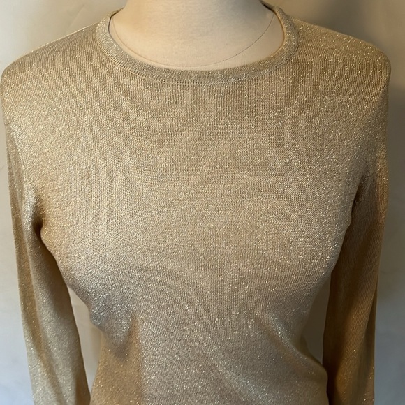 Ann Taylor Silk Blend Gold Sparkly pull over Top ribbed neck,cuffs & hem Size MP - Picture 6 of 10